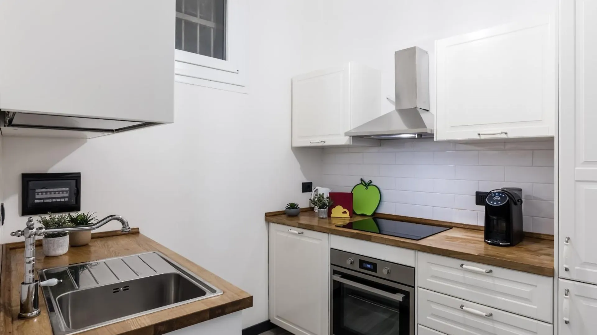 Acquario 5 Minuti, 1Br , Free A-C, Wifi & Netflix 